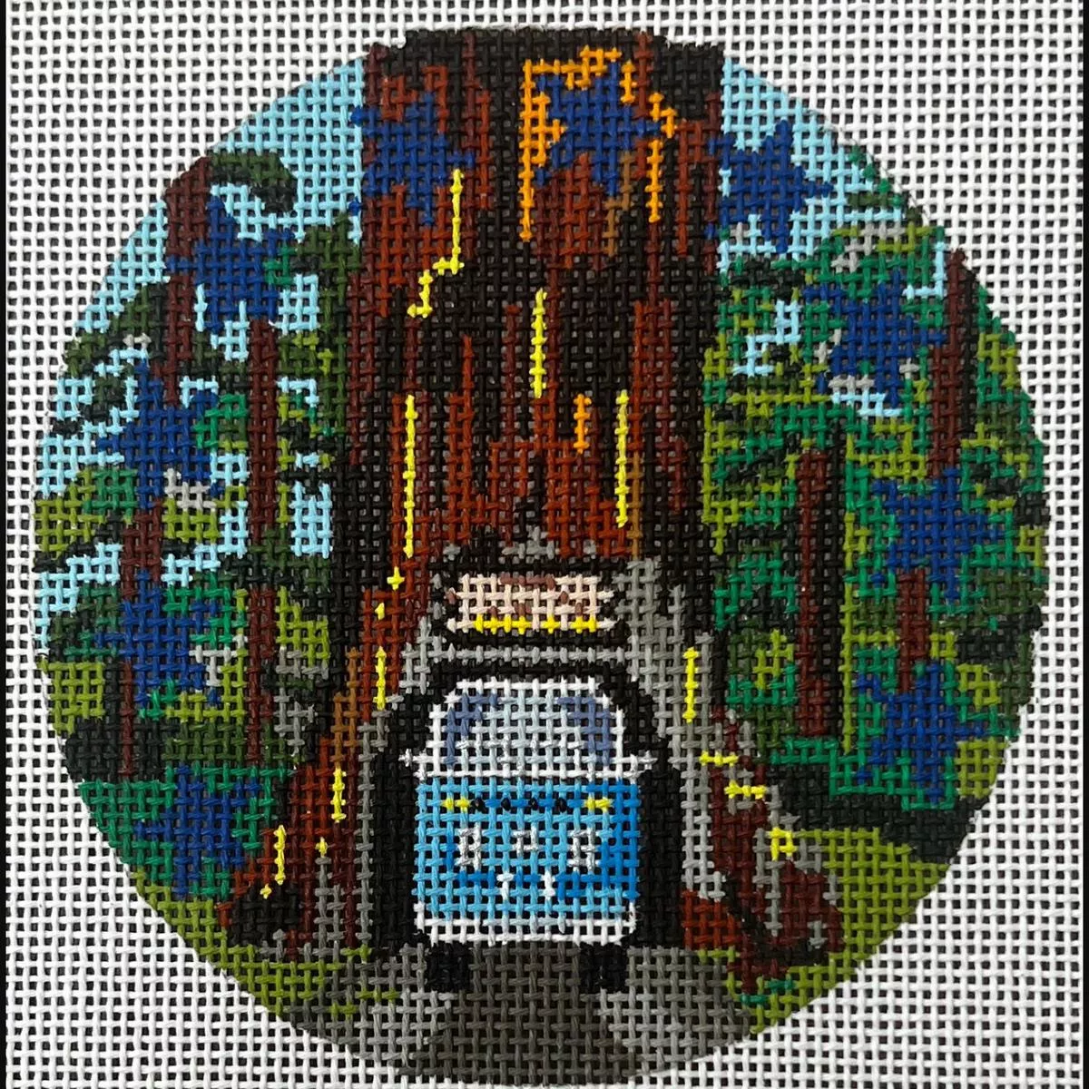 Gingham Stitchery AB75 Redwood Forest Round
