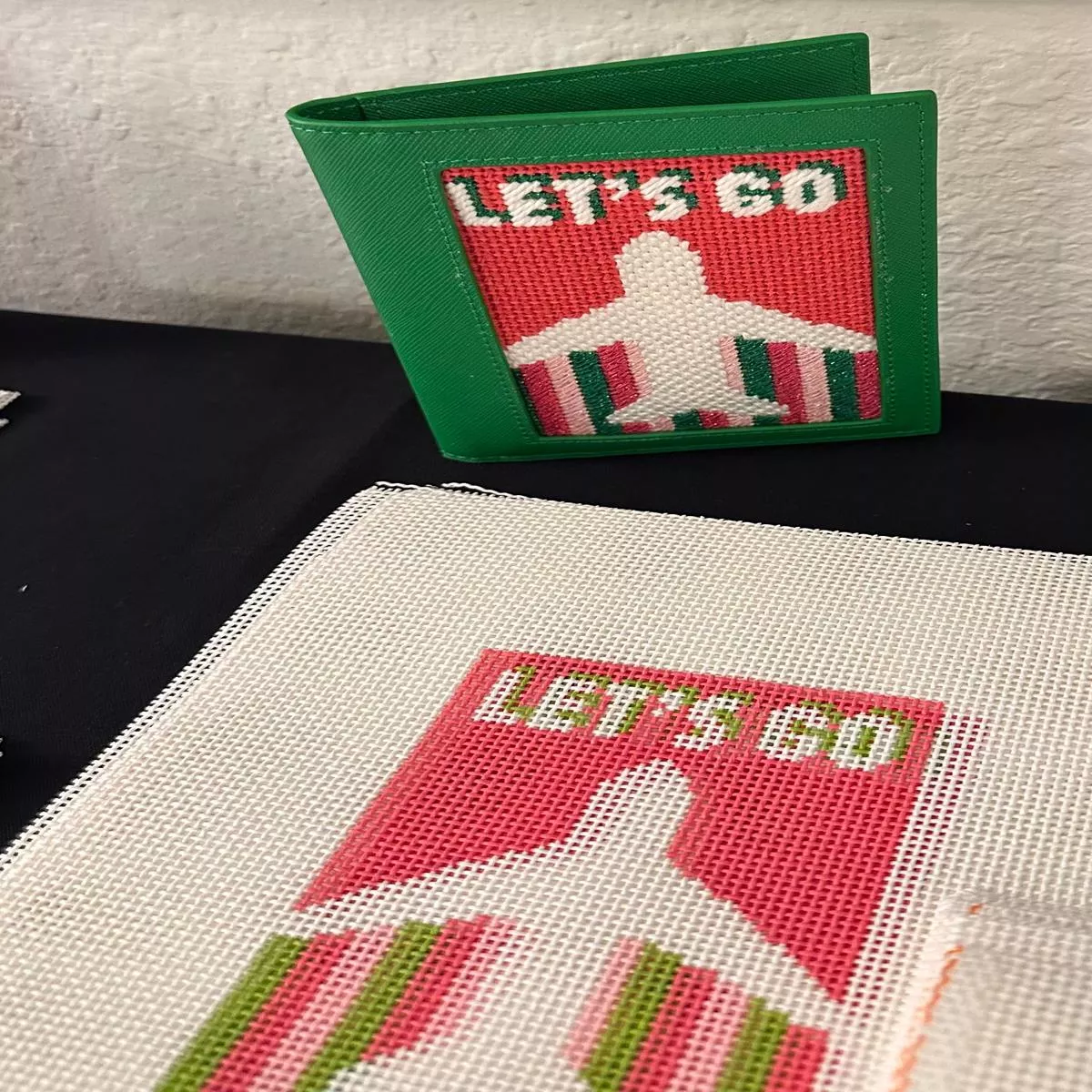 Lovemhbstudios PSP102C LETS GO (PINK/GREEN)